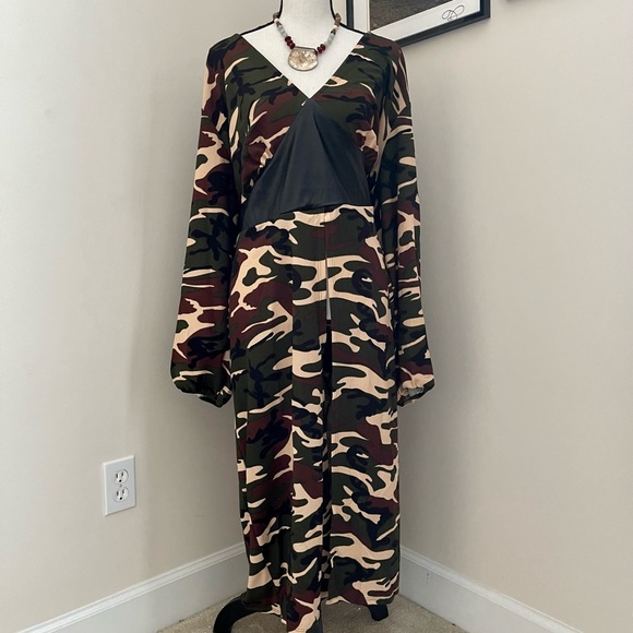 Brand New A.S.  Stewart Camo Paneled Print Duster Size 22/24 - Picture 7 of 11